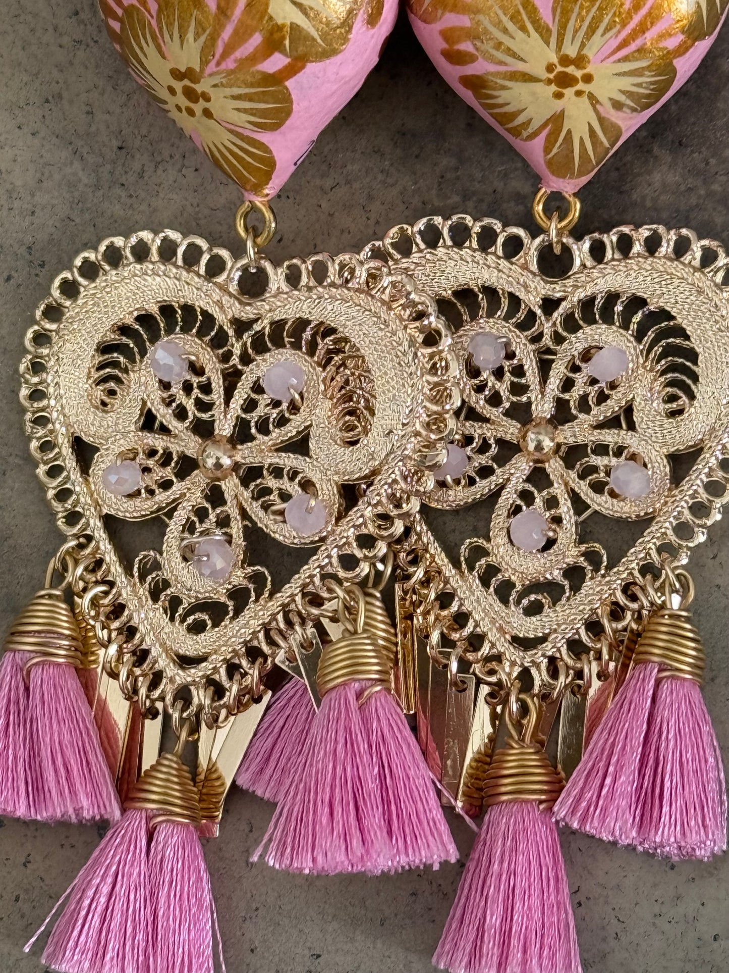 Wood Carved & Hand-Painted Earrings with Filigrana – Pink