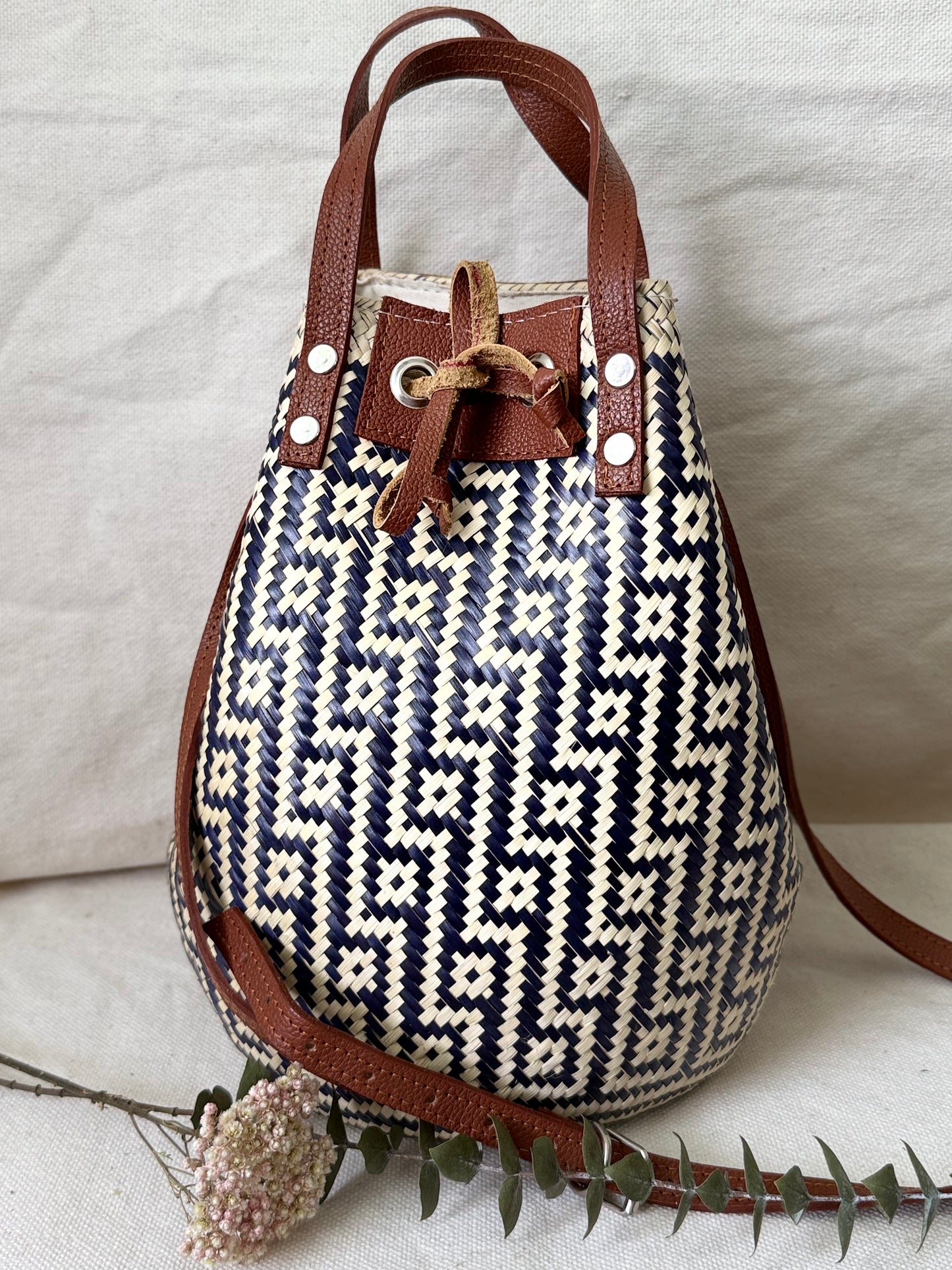 Palm Bucket Bag