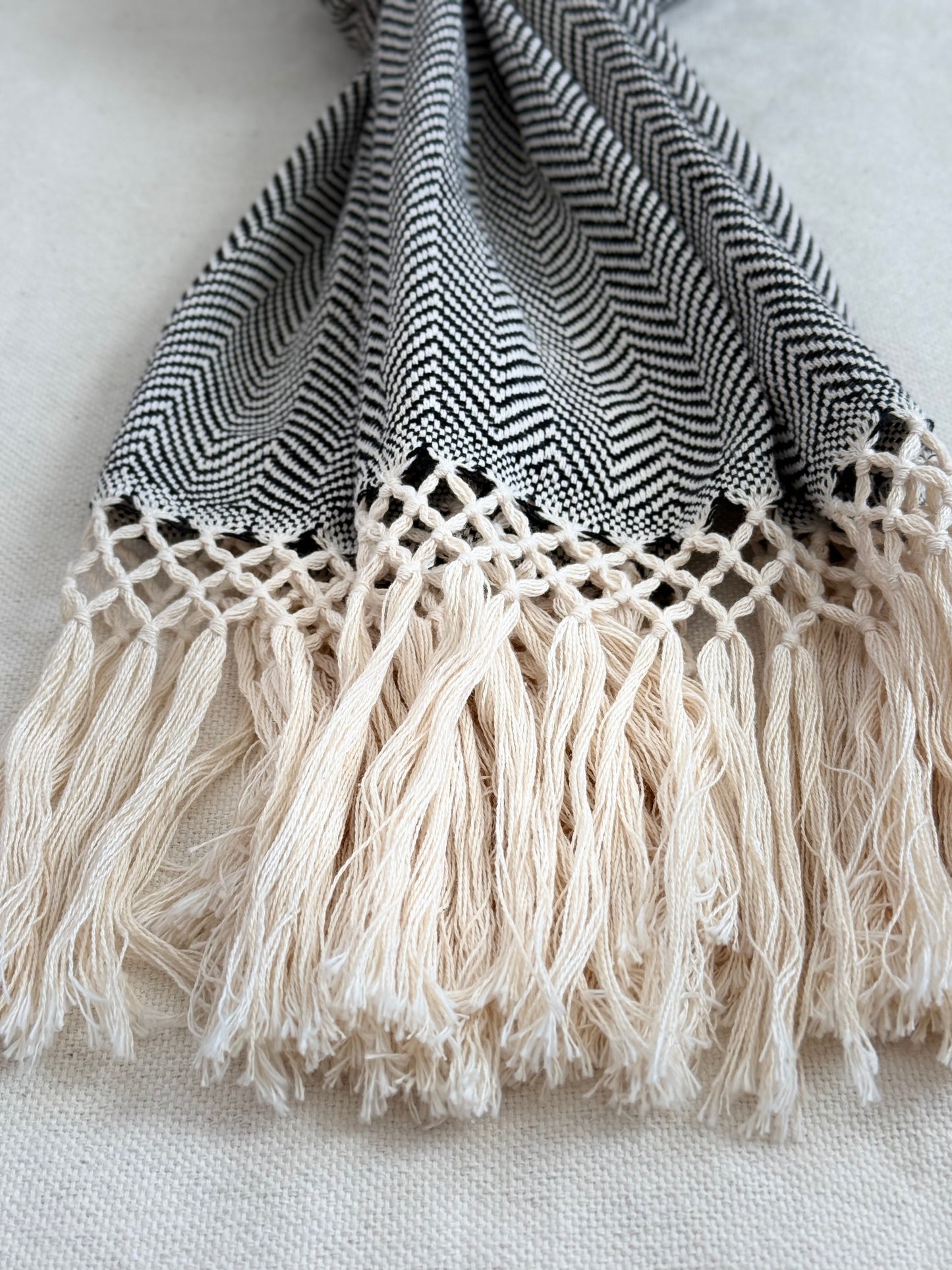 Unisex Scarf - Black/Beige