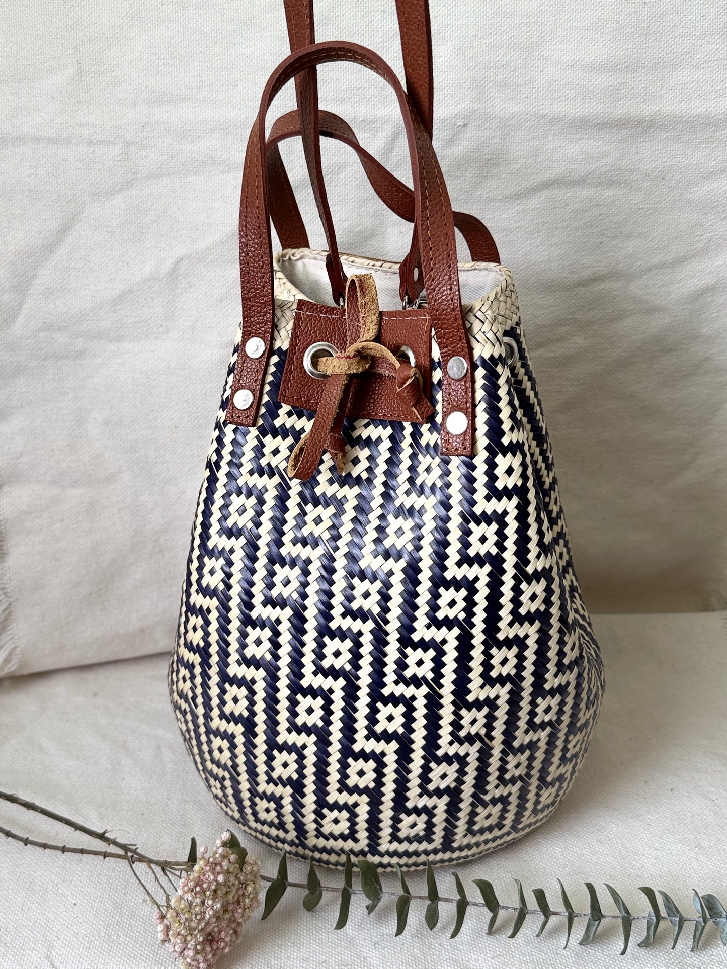 Palm Bucket Bag