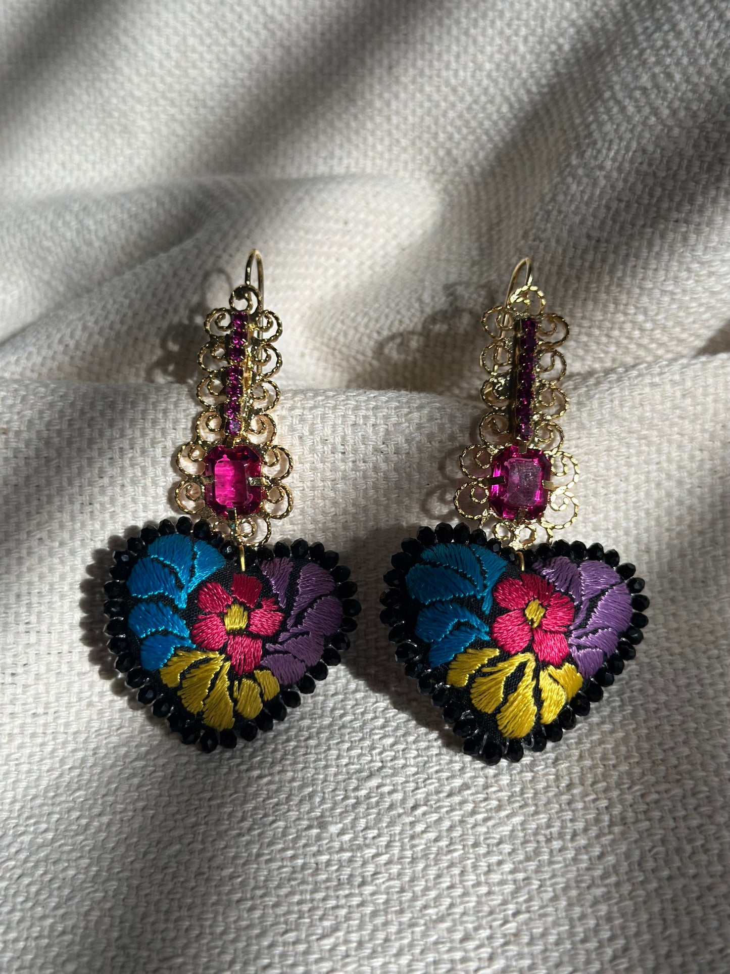 Multi-color Embroidered Filigrana Earrings
