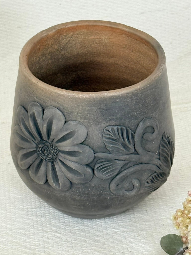 Embroidered Smoked Clay Floral Cup
