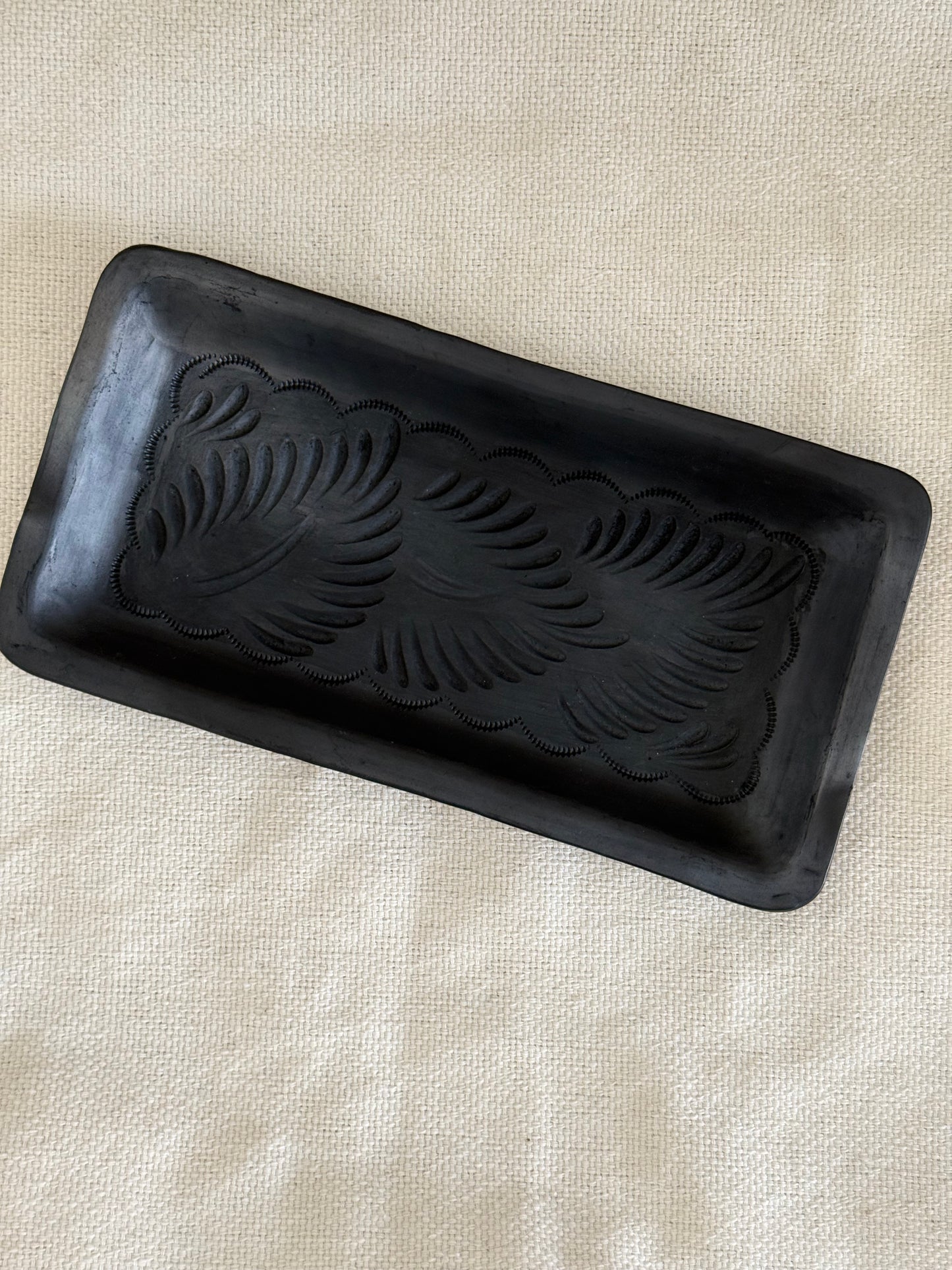 Black Clay Multi-Use Dish