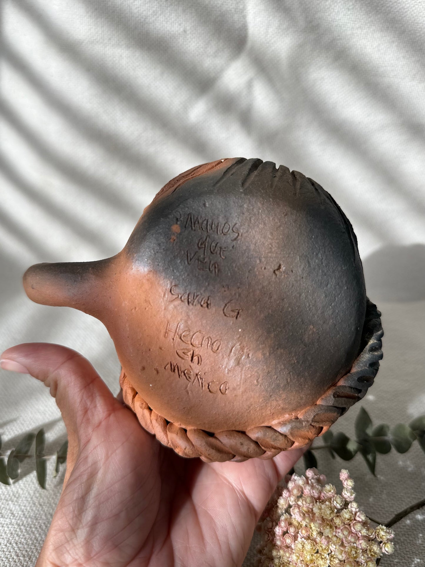 Heart-Shaped Mug Featuring José & Teresita