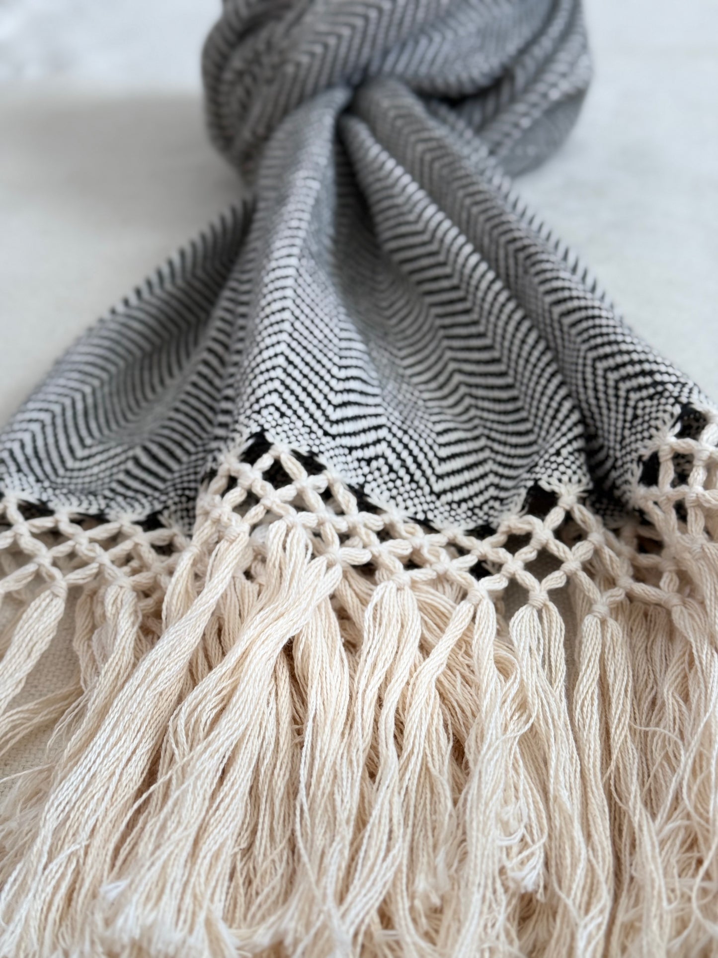 Unisex Scarf - Black/Beige