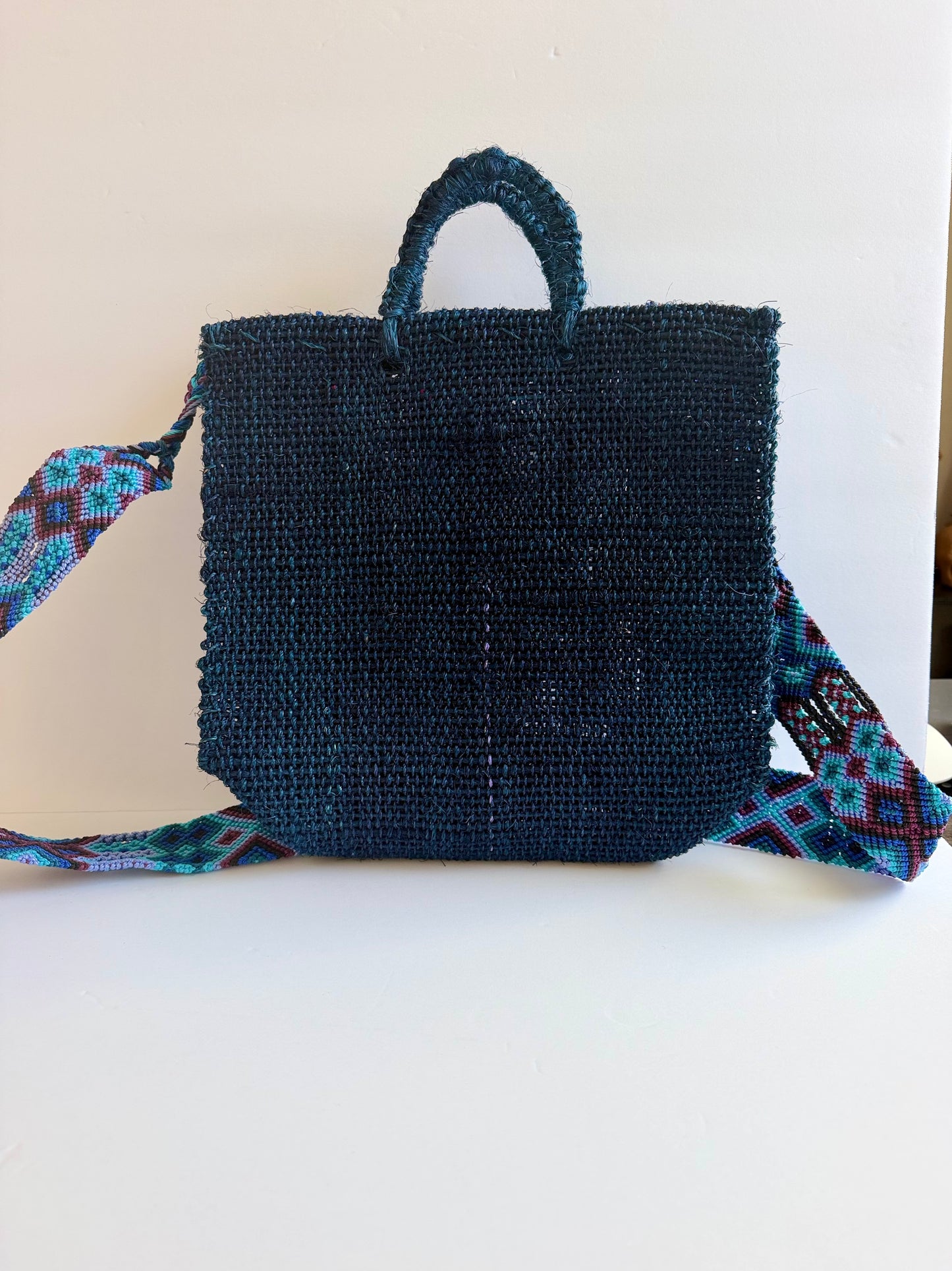 Hija De Inmigrantes Ixtle Handbag - Navy Blue