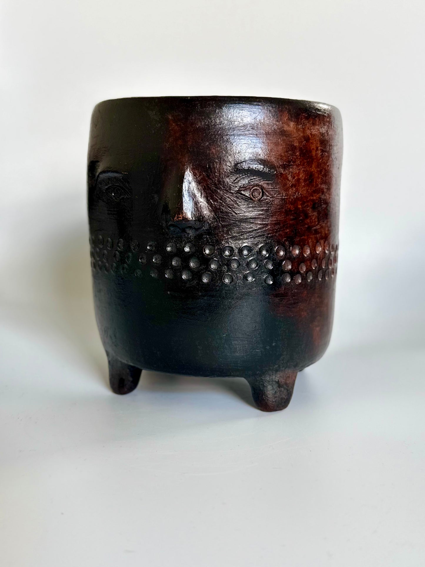 Clay Face Planter (Dark Brown)