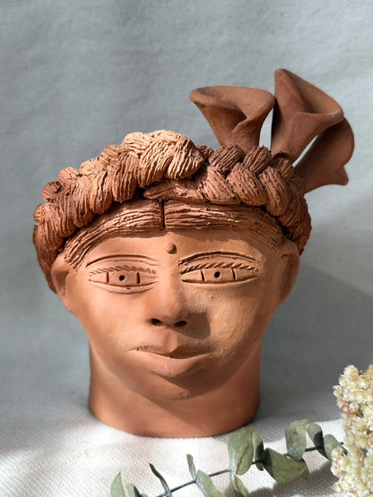 Teresita Flowerpot w/Alcatraz Flowers