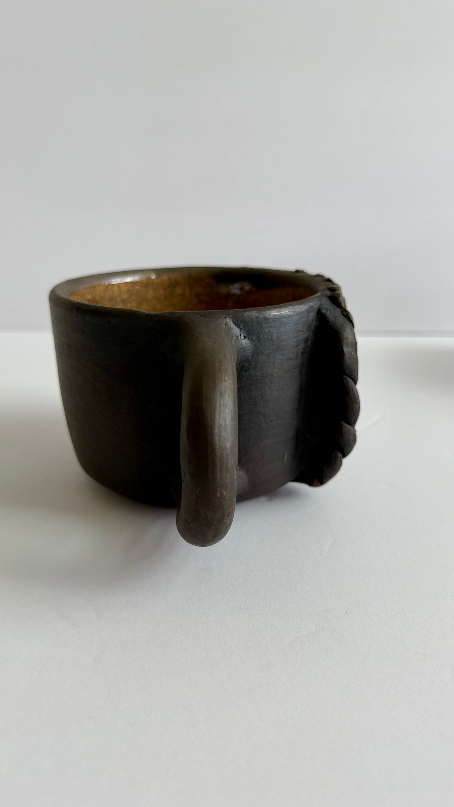 Carita Smoked Clay Mug - Braids