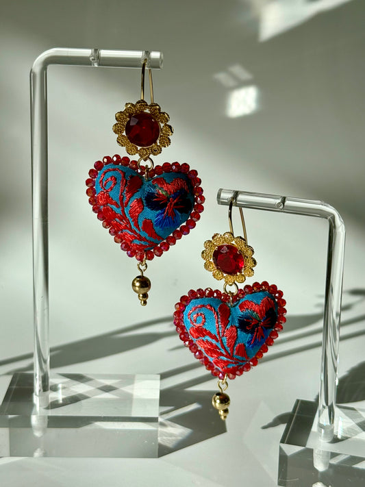 Red/Blue Embroidered Filigrana Earrings