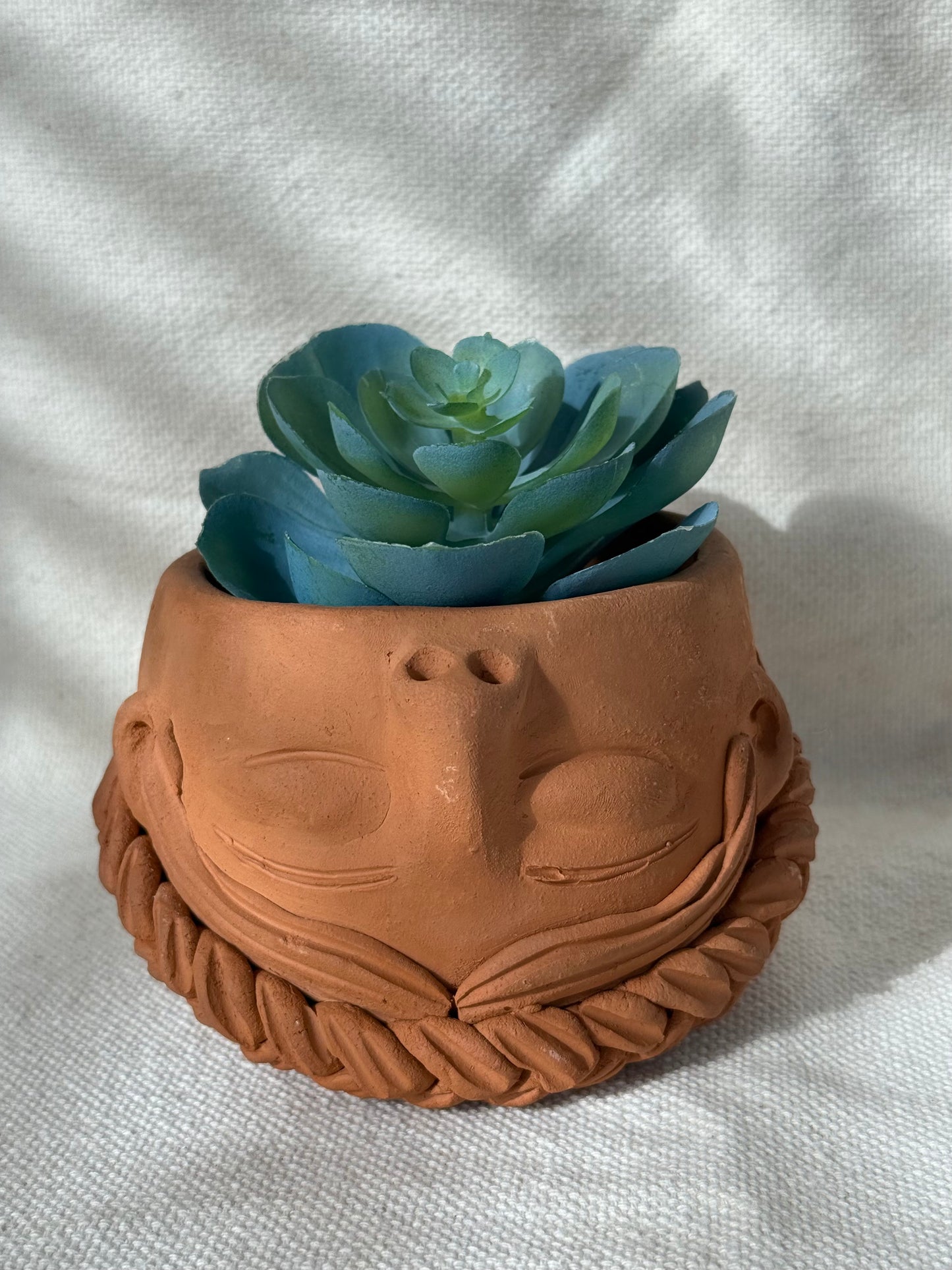 Teresita Flower Pot