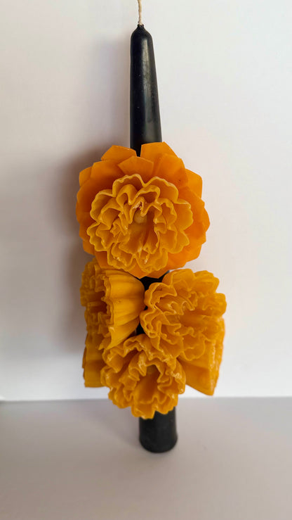 Handmade Beeswax Candle - Black/Cempasuchil