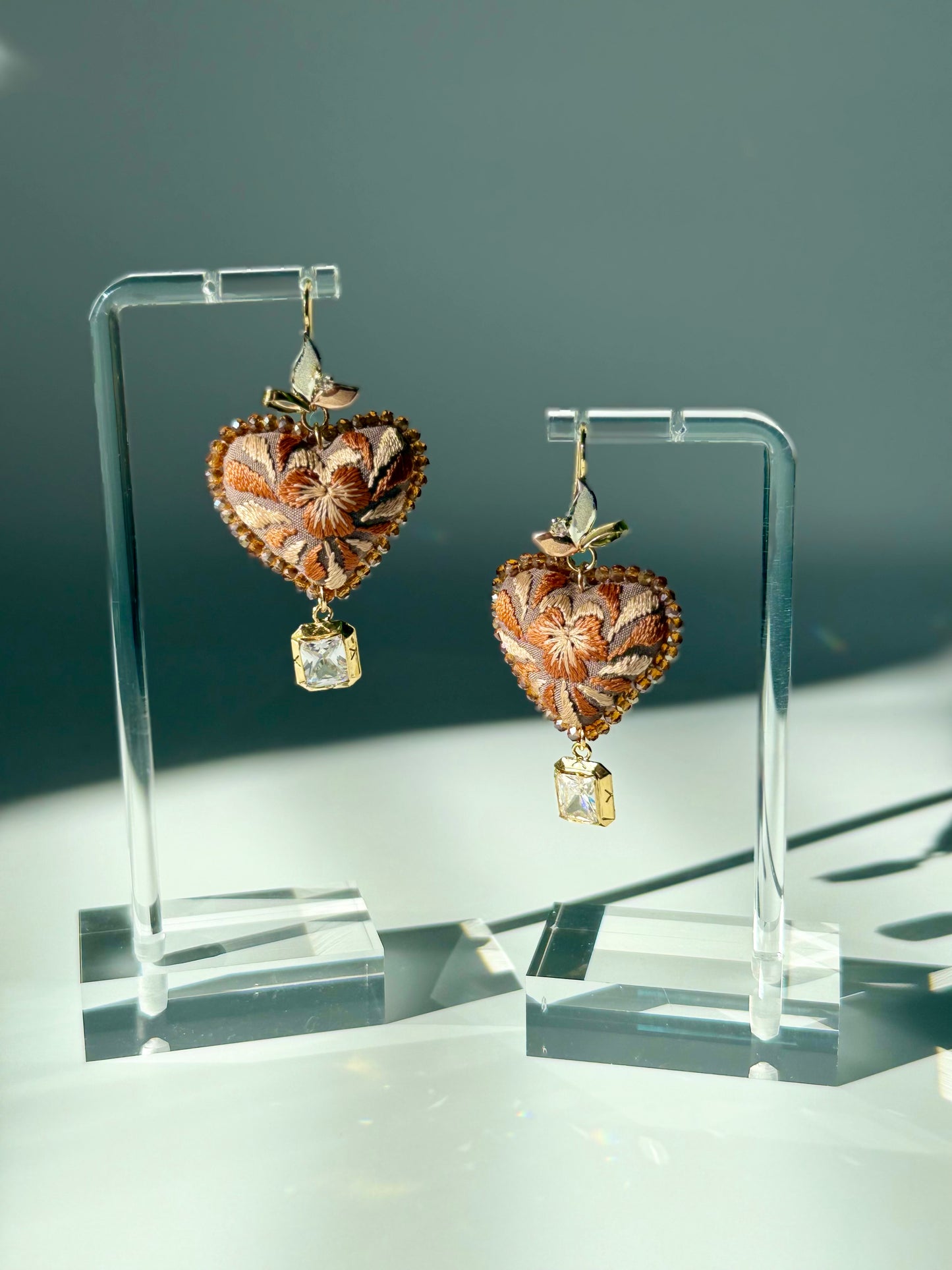 Brown/Beige/Grey Embroidered Filigrana Earrings