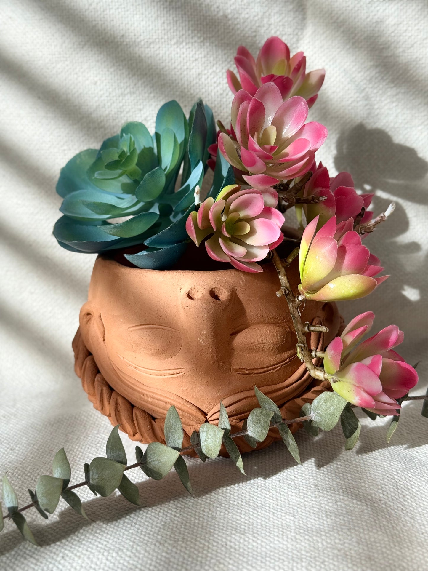 Teresita Flower Pot