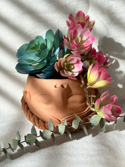 Teresita Flower Pot