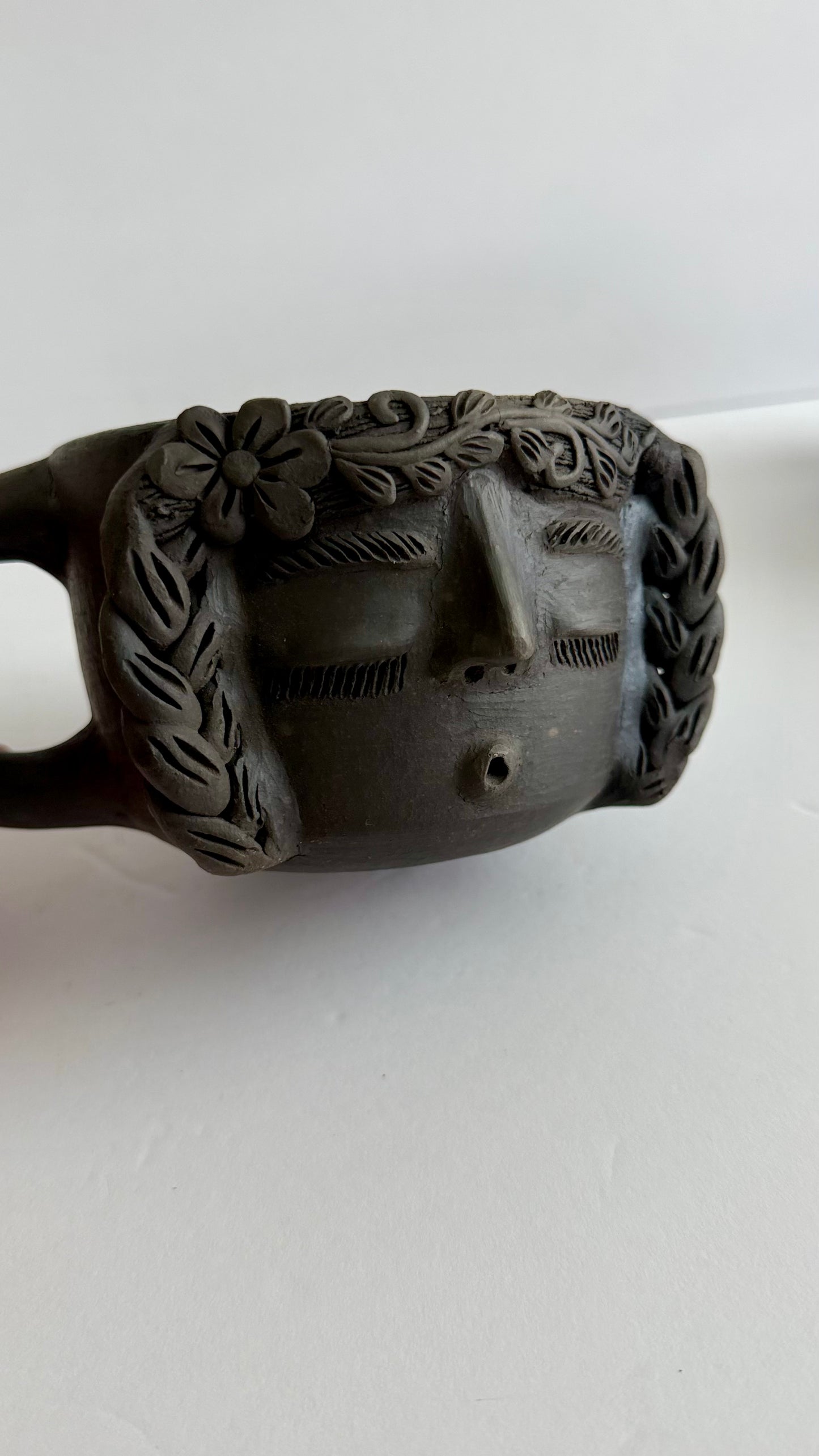 Carita Smoked Clay Mug - Braids