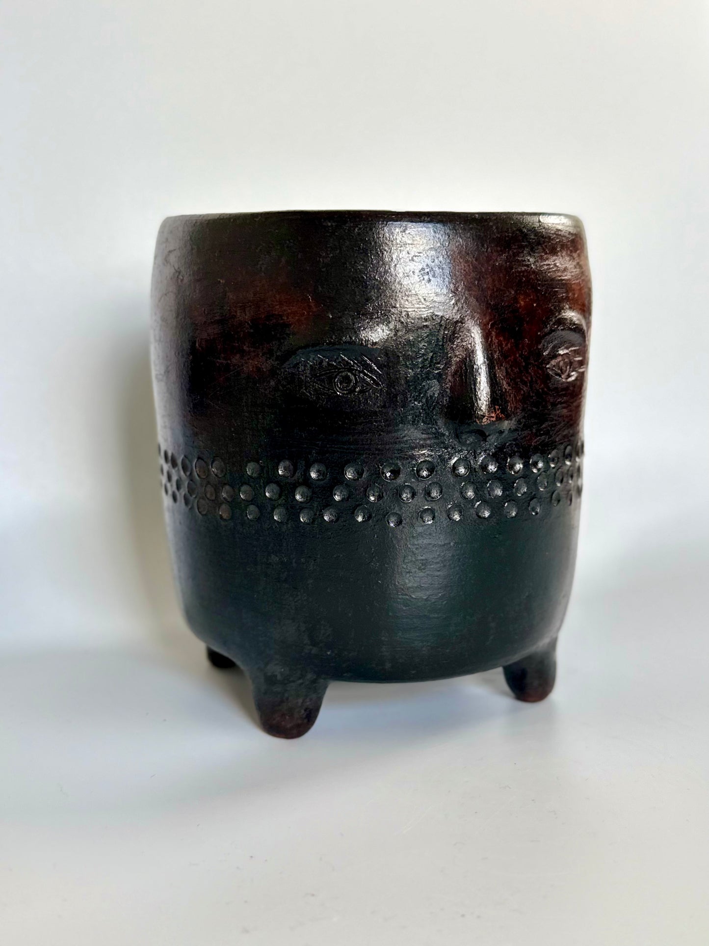 Clay Face Planter (Dark Brown)