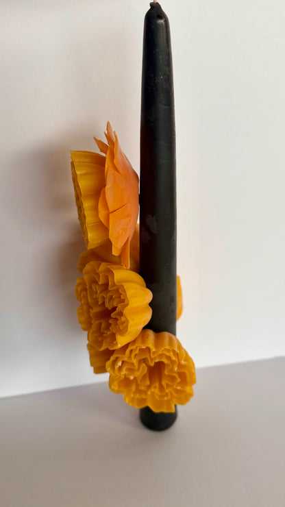 Handmade Beeswax Candle - Black/Cempasuchil