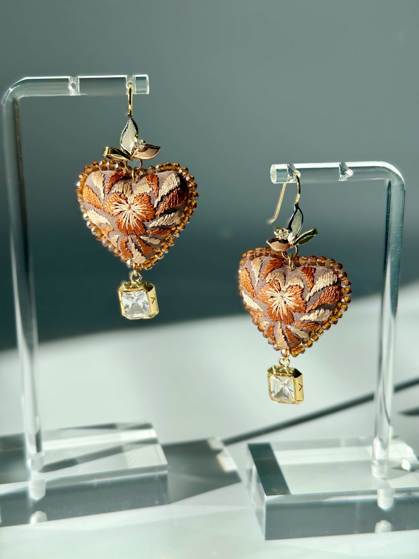 Brown/Beige/Grey Embroidered Filigrana Earrings