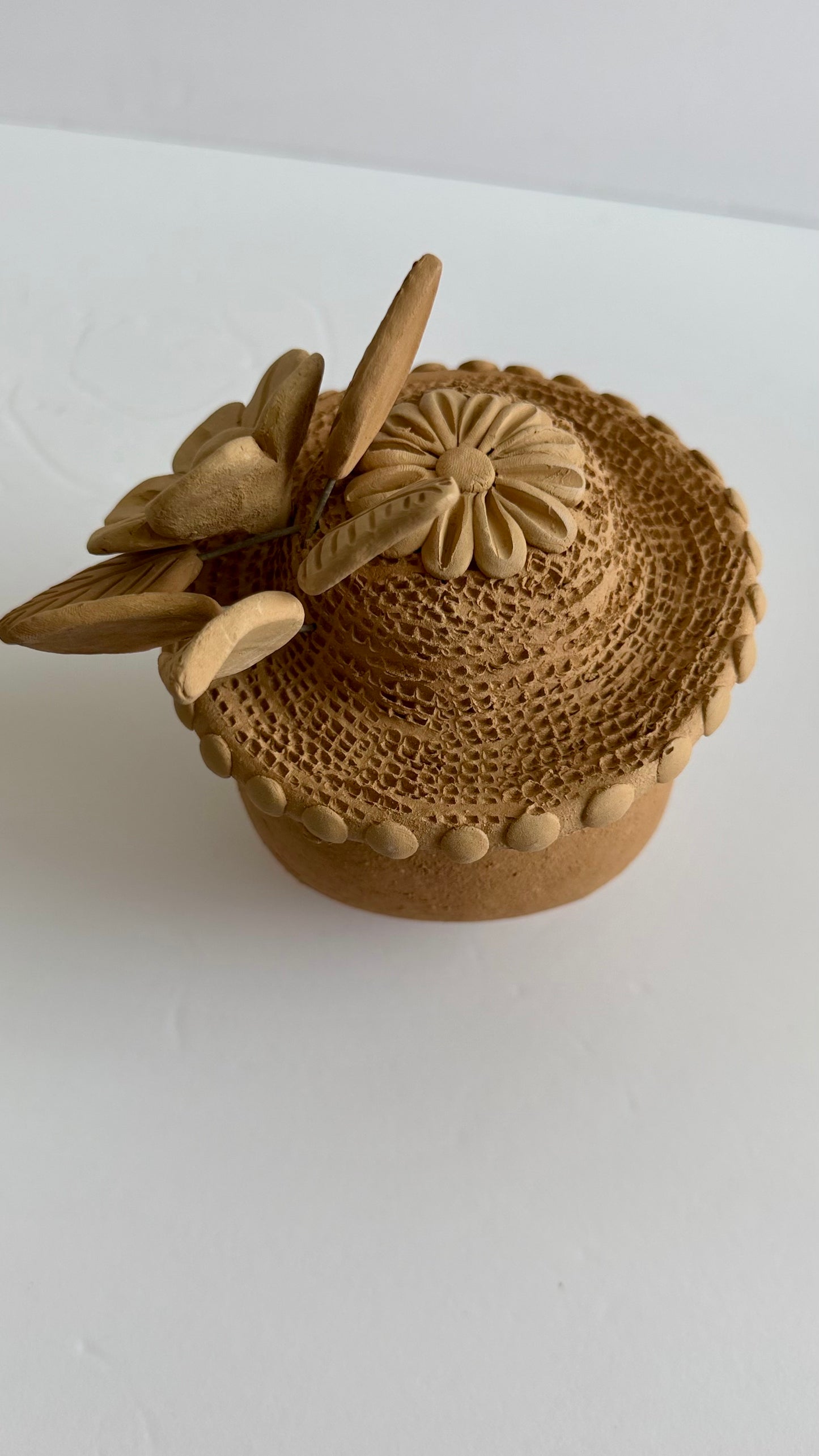 Embroidered/3D Flowers w/Hat Dia De Muertos Skull - Natural