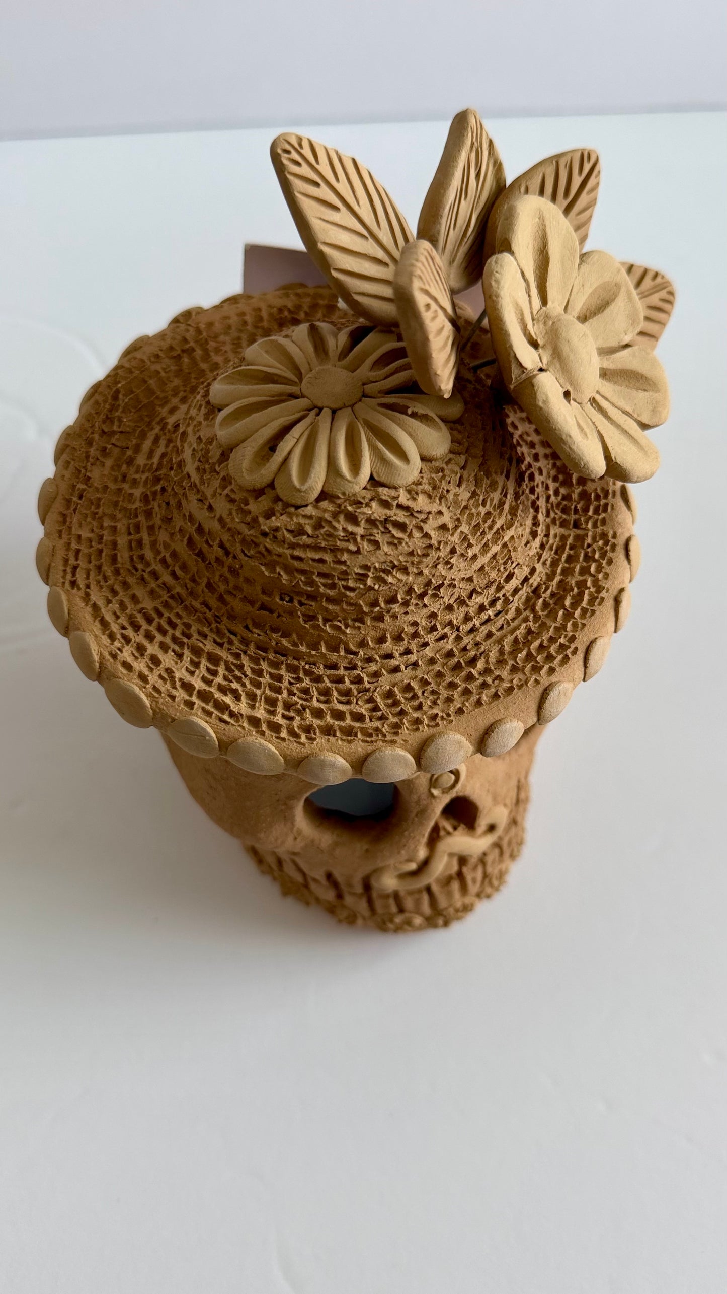 Embroidered/3D Flowers w/Hat Dia De Muertos Skull - Natural